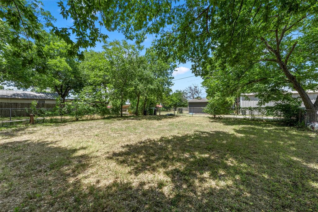 207 North Marable Street West, TX 76691 - Photo 33 of 35