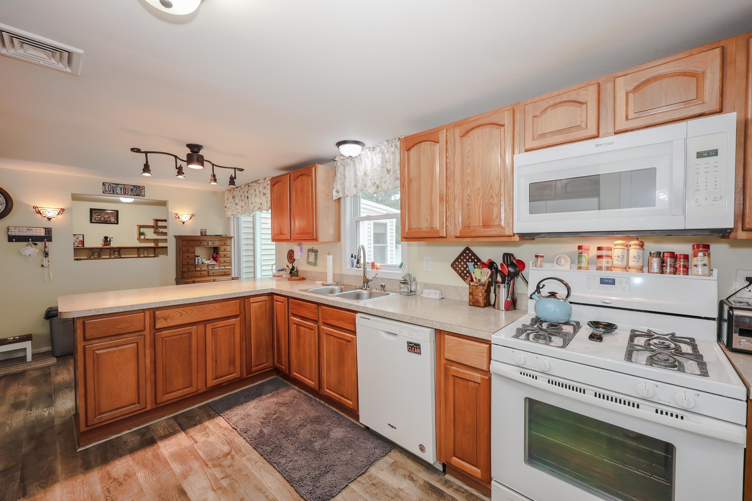 4 Caron Street Merrimack, NH 03054 - Photo 18 of 40 Gallery Image 18