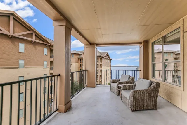 $2,500 | 101 West Bank, Unit 52, Horseshoe Bay, TX 78657