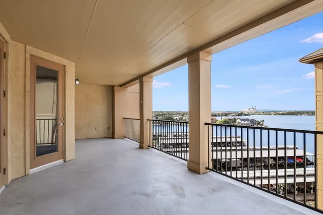 $2,500 | 101 West Bank, Unit 52, Horseshoe Bay, TX 78657