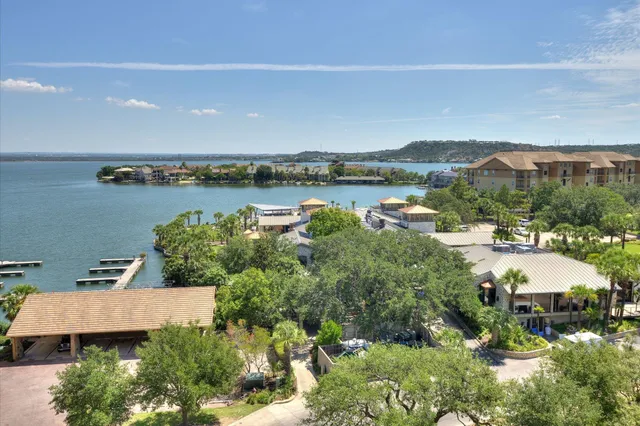 $2,500 | 101 West Bank, Unit 52, Horseshoe Bay, TX 78657