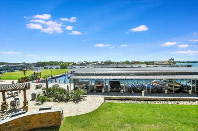 $2,500 | 101 West Bank, Unit 52, Horseshoe Bay, TX 78657