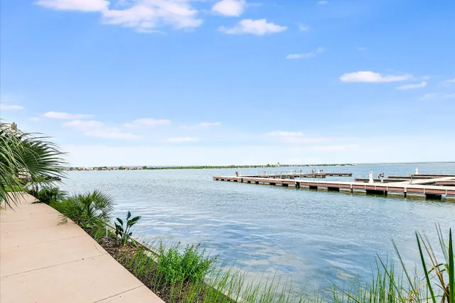 $2,500 | 101 West Bank, Unit 52, Horseshoe Bay, TX 78657