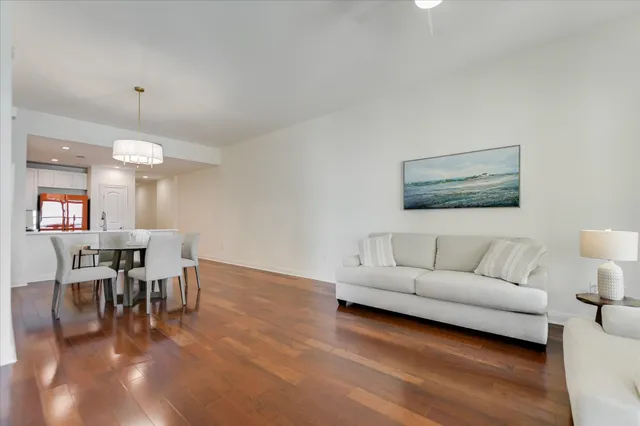 $2,500 | 101 West Bank, Unit 52, Horseshoe Bay, TX 78657