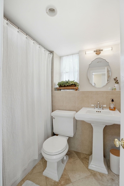 4 Short St Place, Unit 4 Boston, MA 02129 - Photo 6 of 17