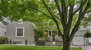 $430,000 | 5608 Nall Avenue, Roeland Park, KS 66202
