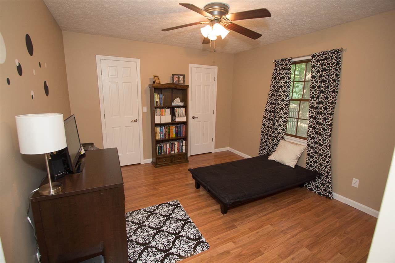 7351 Old State Road Evansville, IN 47710 - Photo 12 of 19 Gallery Image 12
