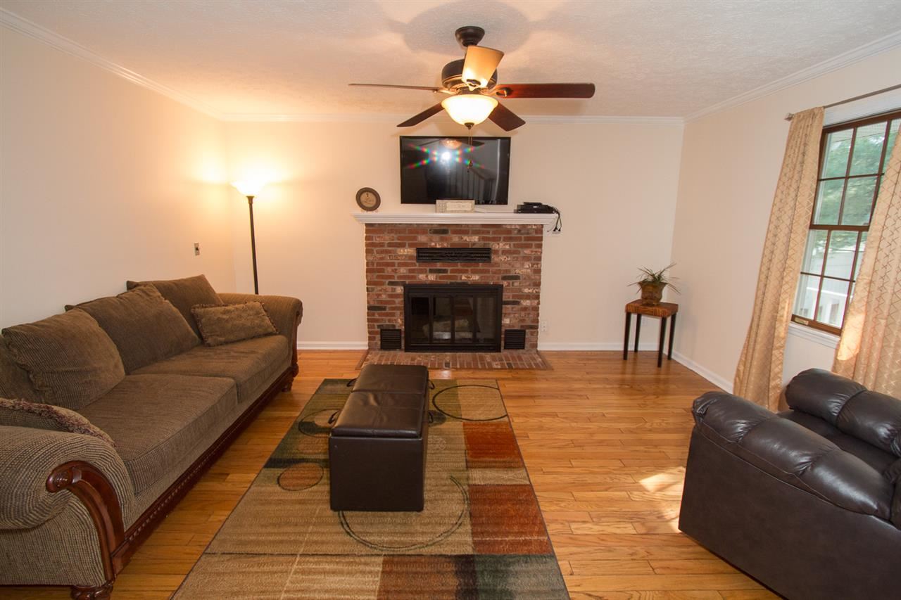 7351 Old State Road Evansville, IN 47710 - Photo 6 of 19 Gallery Image 6