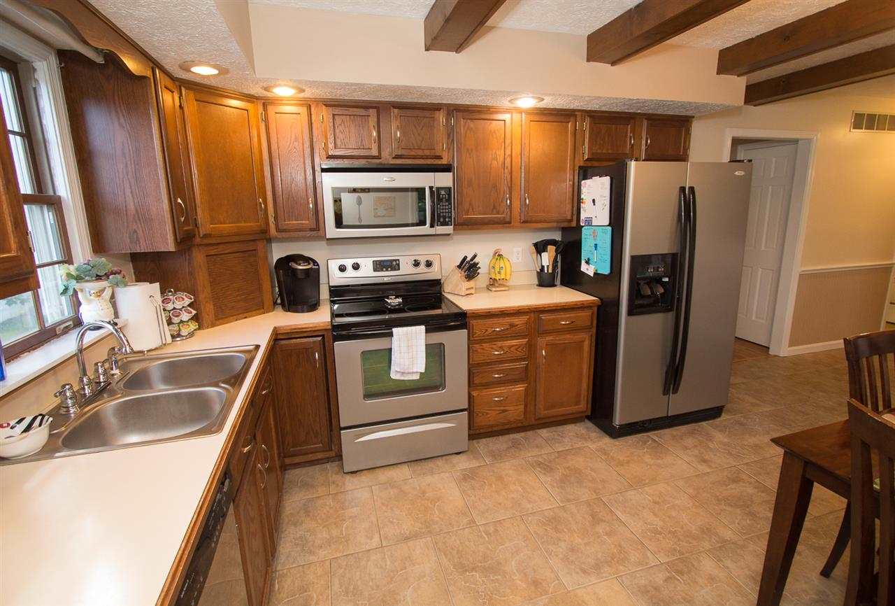 7351 Old State Road Evansville, IN 47710 - Photo 8 of 19 Gallery Image 8