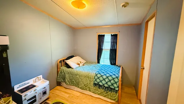 $74,000 | 14 Frog Lane, Lubec, ME 04652