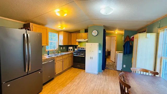 $74,000 | 14 Frog Lane, Lubec, ME 04652