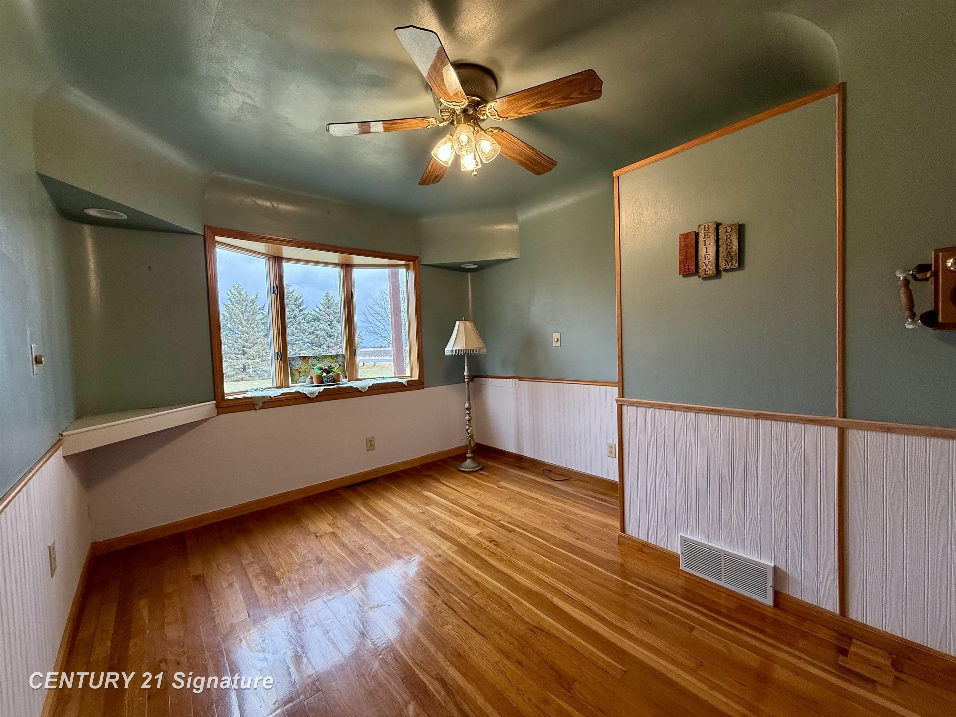 3705 North Beyer Road Saginaw, MI 48601 - Photo 8 of 20