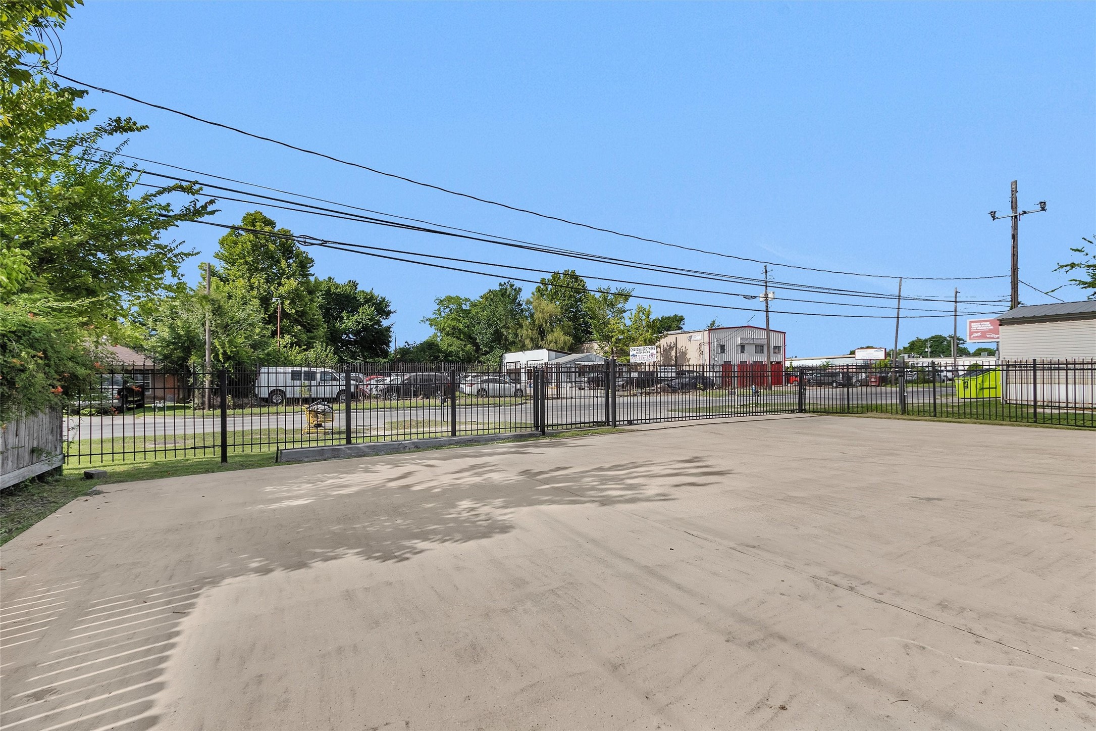 207 Aldine Mail Rte Road Houston, TX 77037 - Photo 13 of 44