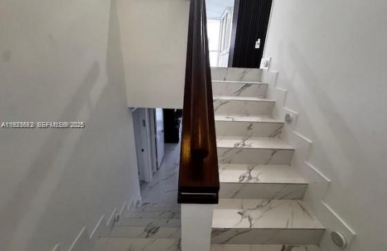 4000 Island Boulevard, Unit 2301 Aventura, FL 33160 - Photo 9 of 50 a view of a hallway