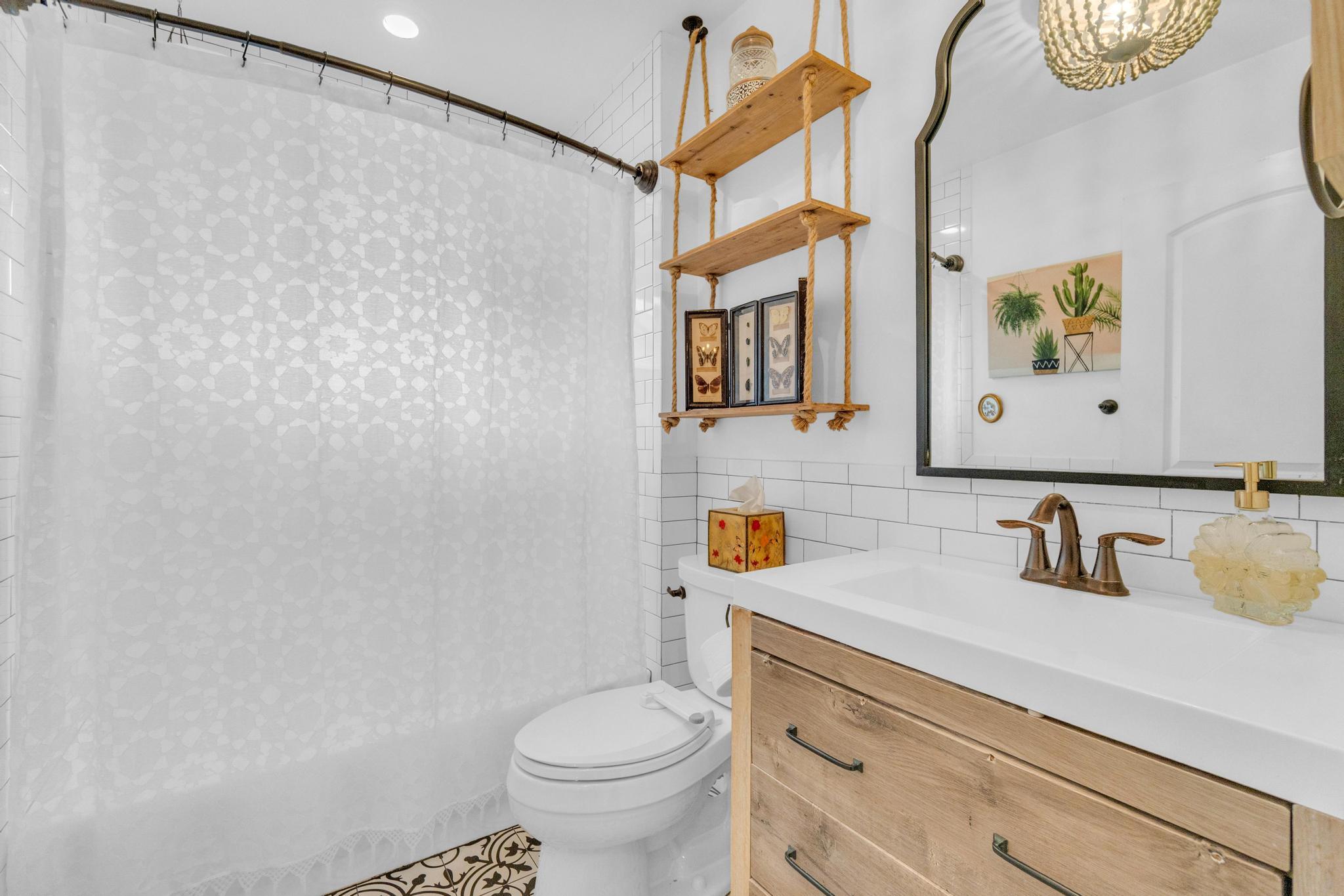 22489 Swordfish Drive Boca Raton, FL 33428 - Photo 19 of 31 Bathroom 2