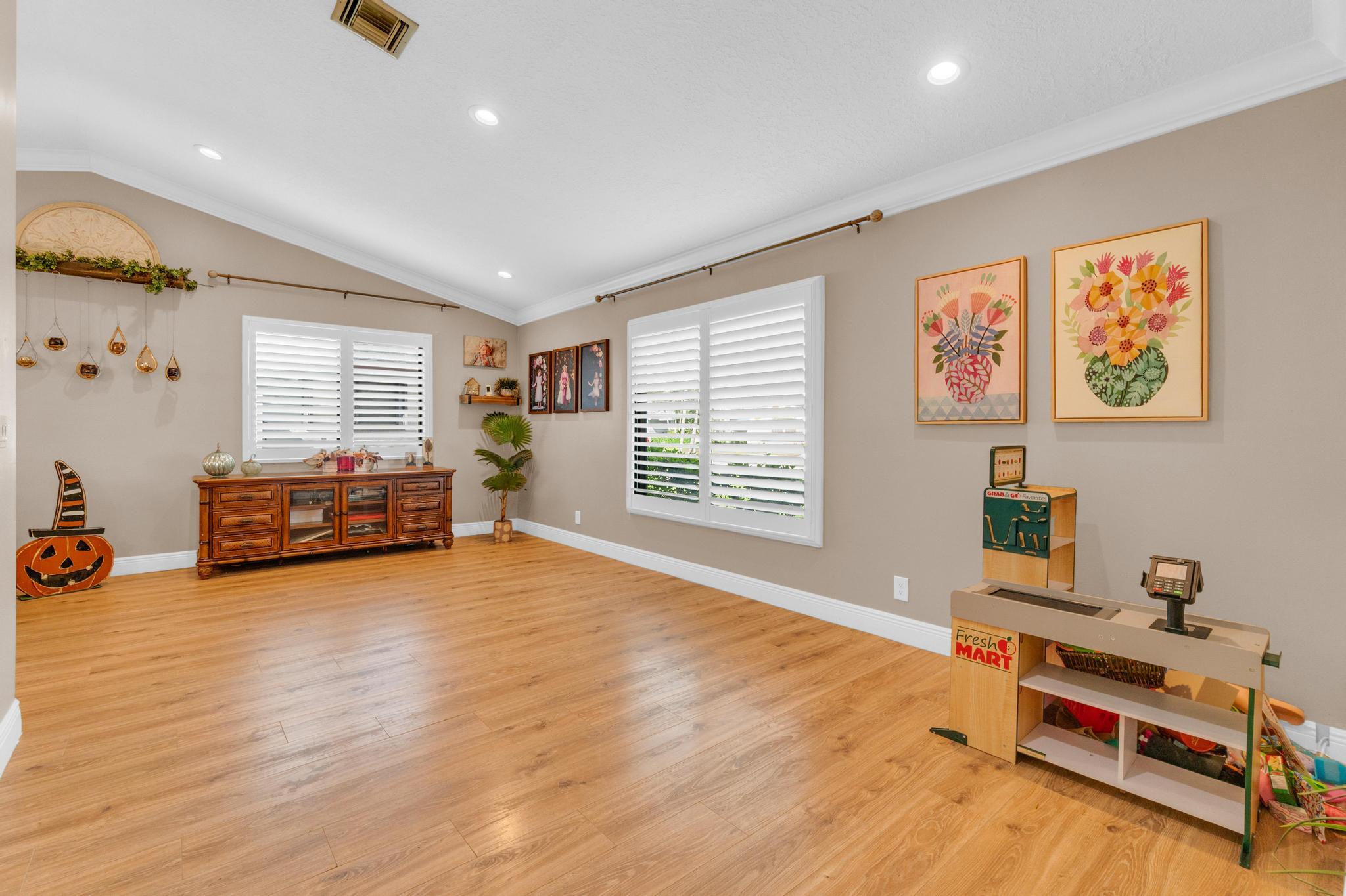22489 Swordfish Drive Boca Raton, FL 33428 - Photo 22 of 31 Living Room