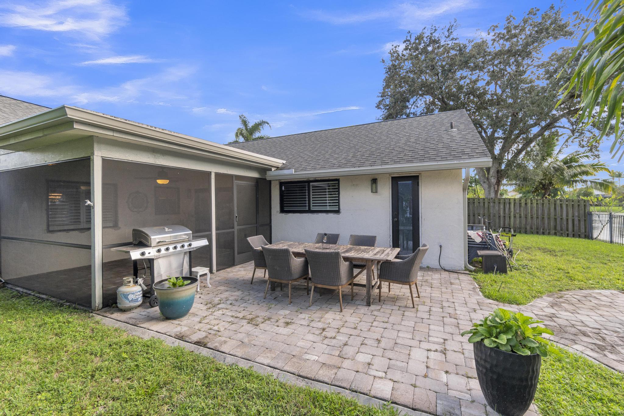 22489 Swordfish Drive Boca Raton, FL 33428 - Photo 28 of 31 Backyard