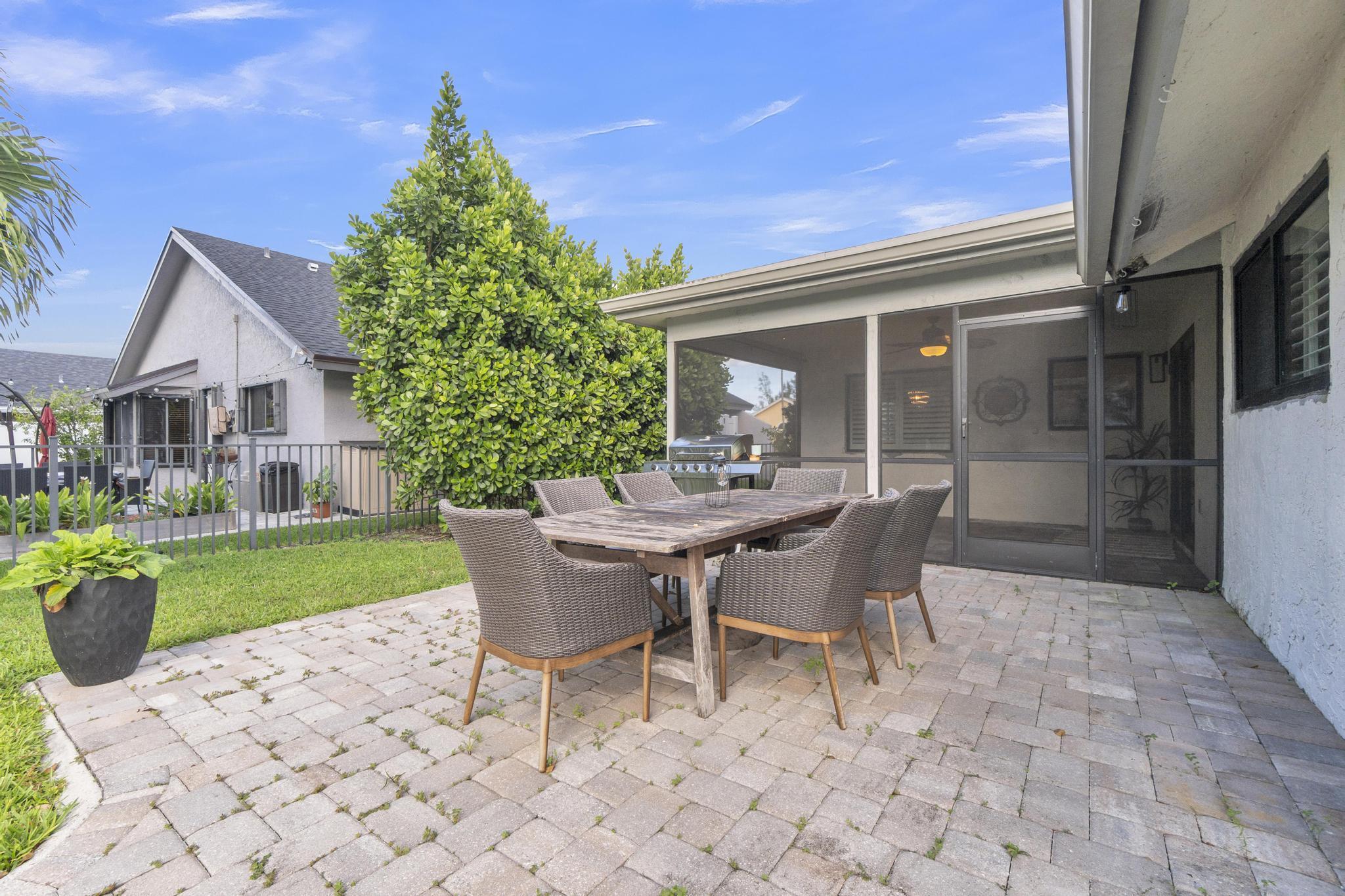 22489 Swordfish Drive Boca Raton, FL 33428 - Photo 29 of 31 Backyard