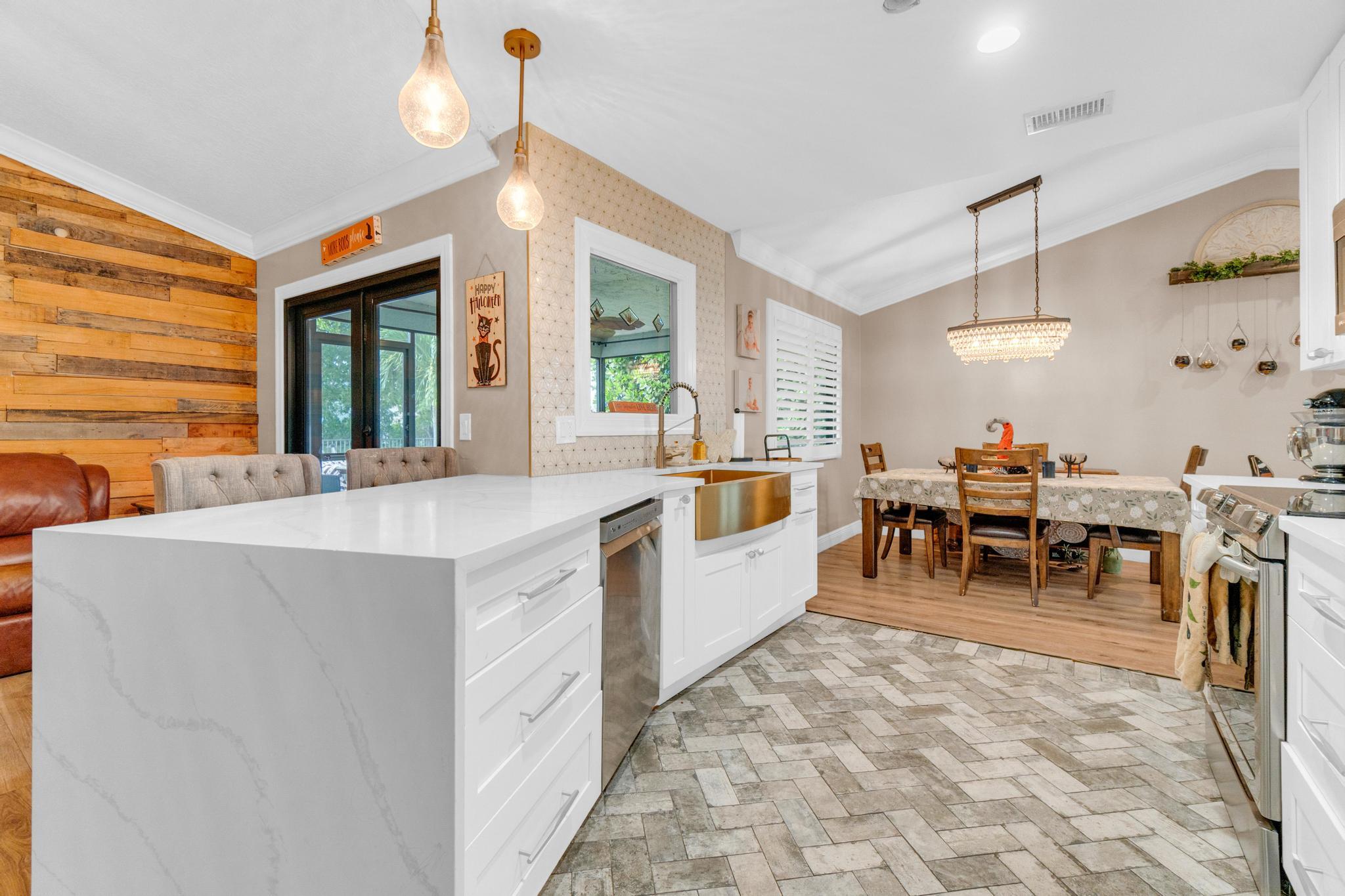 22489 Swordfish Drive Boca Raton, FL 33428 - Photo 5 of 31 Kitchen