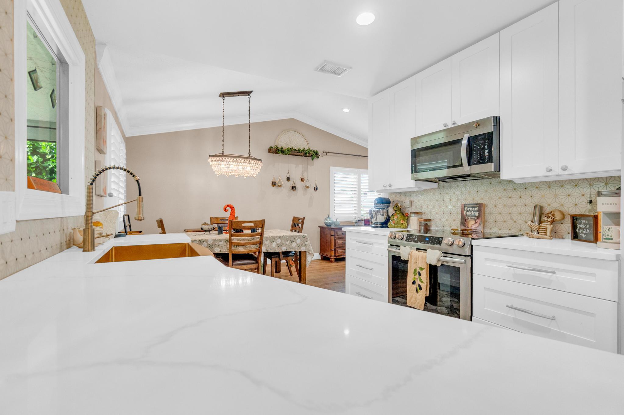 22489 Swordfish Drive Boca Raton, FL 33428 - Photo 8 of 31 Kitchen