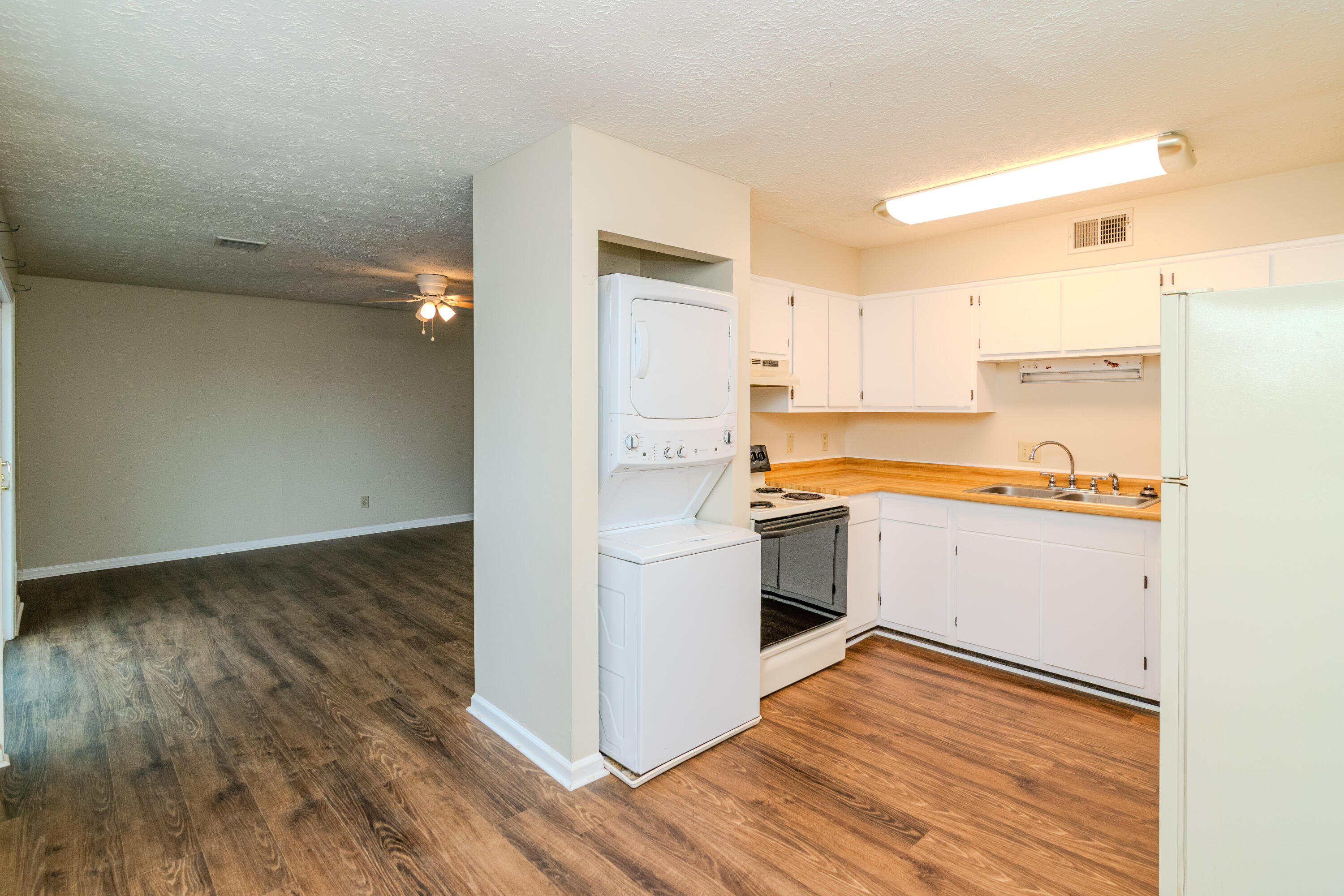 1310 Louisville Road, Unit 71 Frankfort, KY 40601 - Photo 7 of 25 kitchen