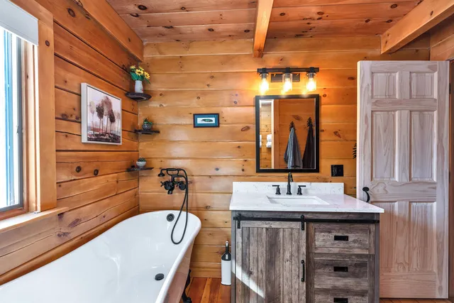 $599,000 | 664 Tigola Trail, Stoddard, NH 03280