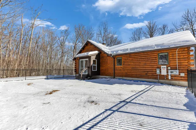 $599,000 | 664 Tigola Trail, Stoddard, NH 03280