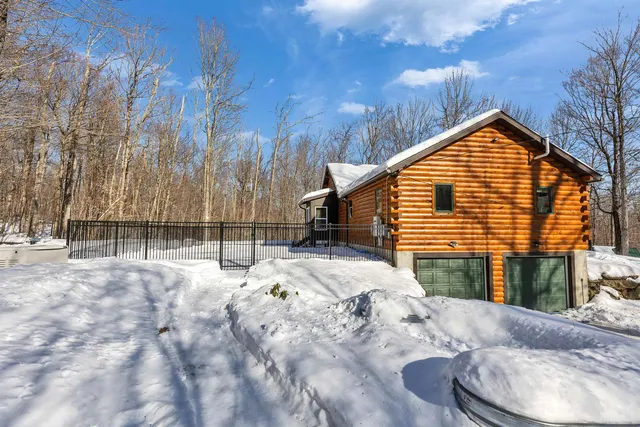 $599,000 | 664 Tigola Trail, Stoddard, NH 03280
