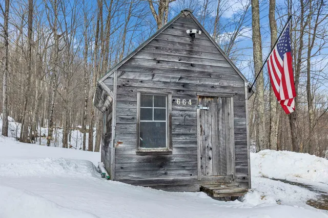 $599,000 | 664 Tigola Trail, Stoddard, NH 03280