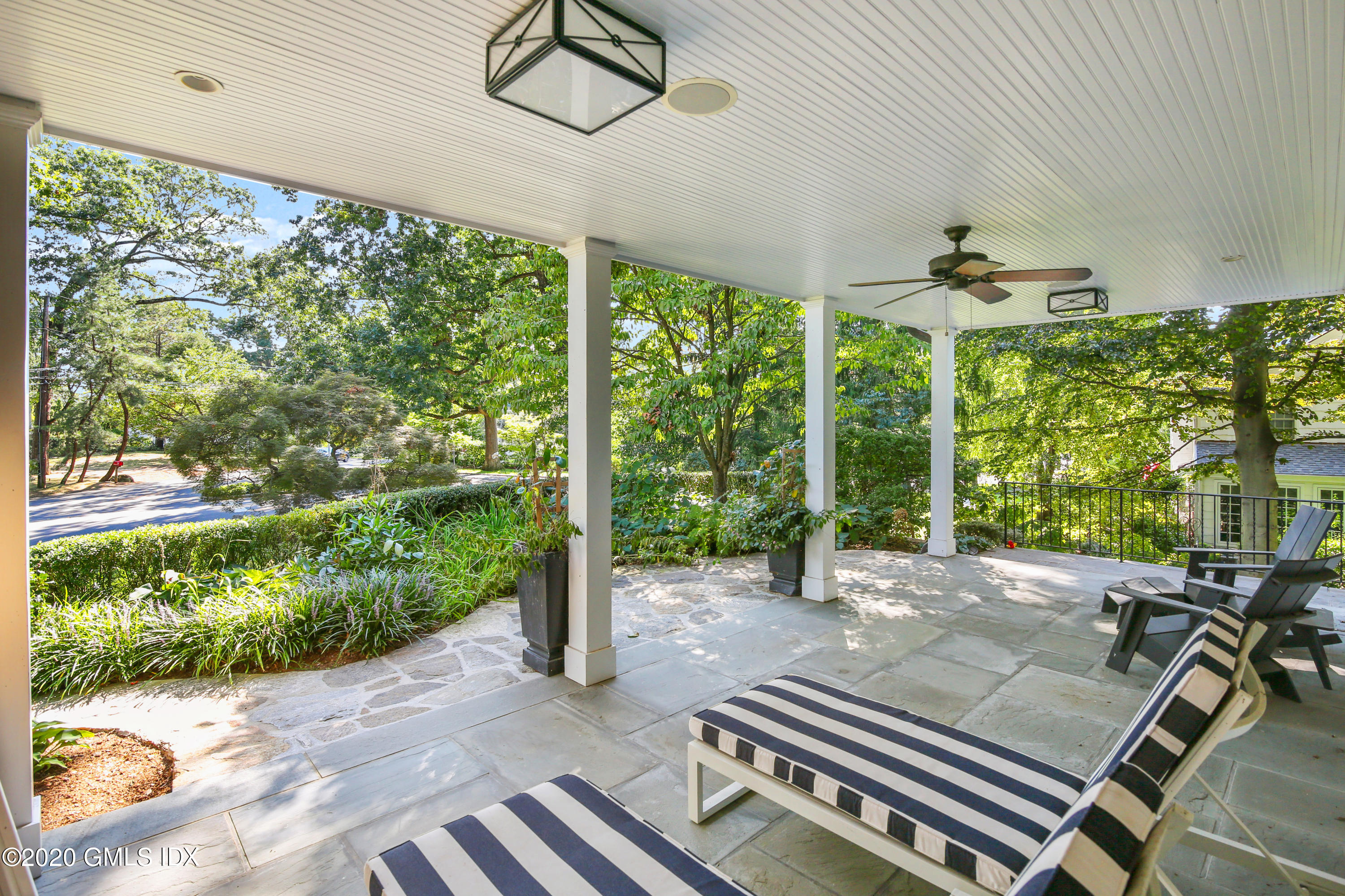 55 Wesskum Wood Road Riverside, CT 06878 - Photo 2 of 14 55 Wesskum Wood Rd Riverside-print-011-0