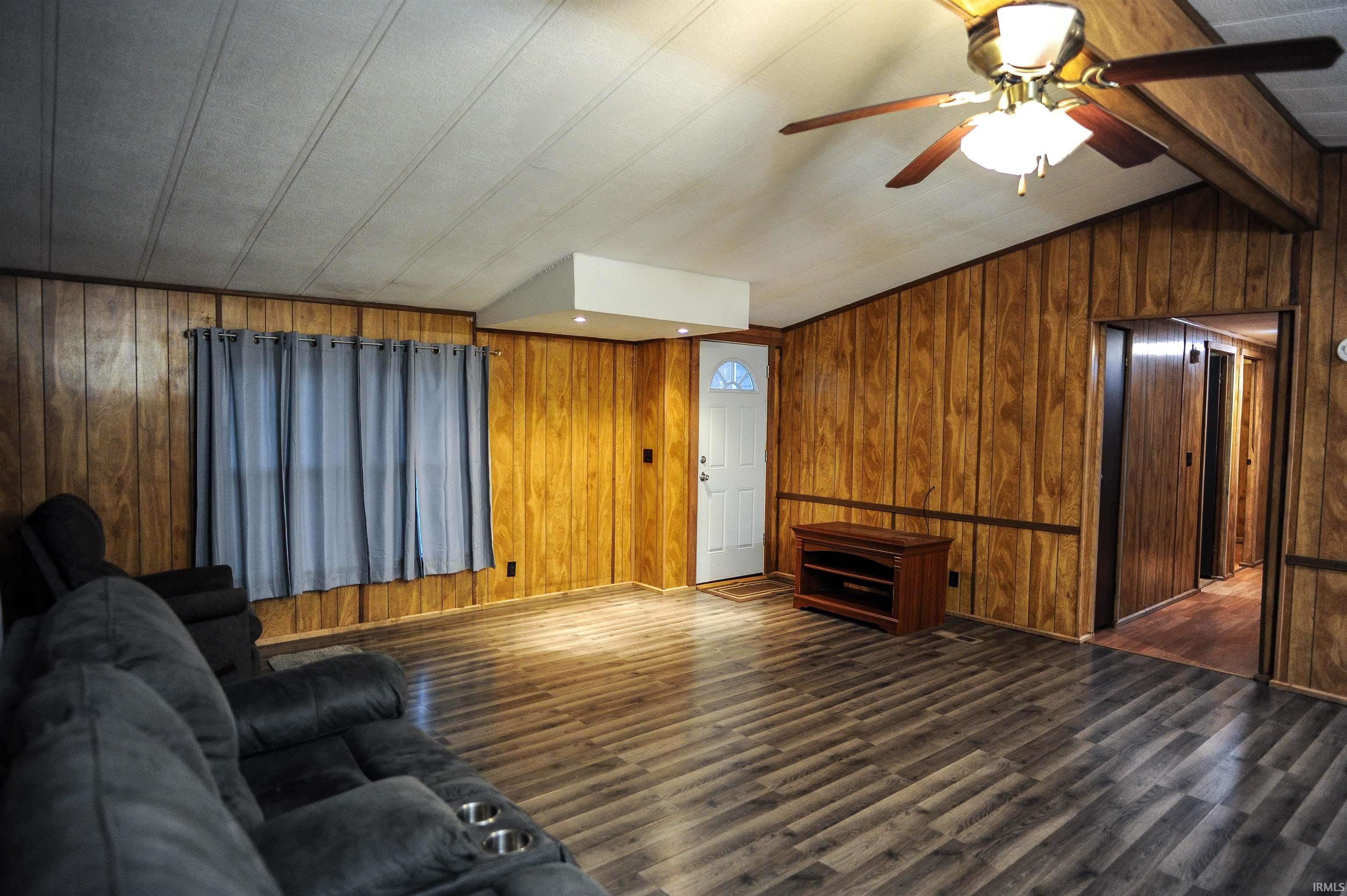 7048 Liberty Road Tell City, IN 47586 - Photo 8 of 35 Gallery Image 8