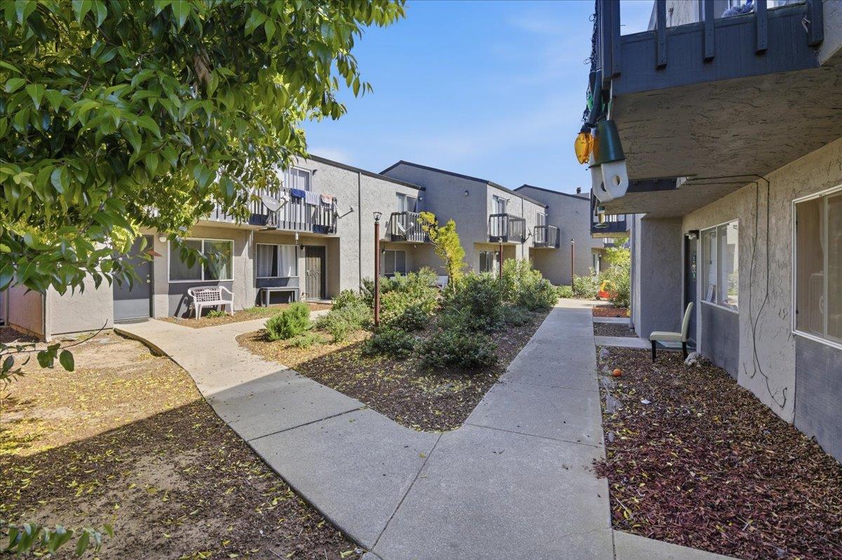 109 San Juan Grade Road Salinas, CA 93906 - Photo 6 of 11 a view of a house with a patio