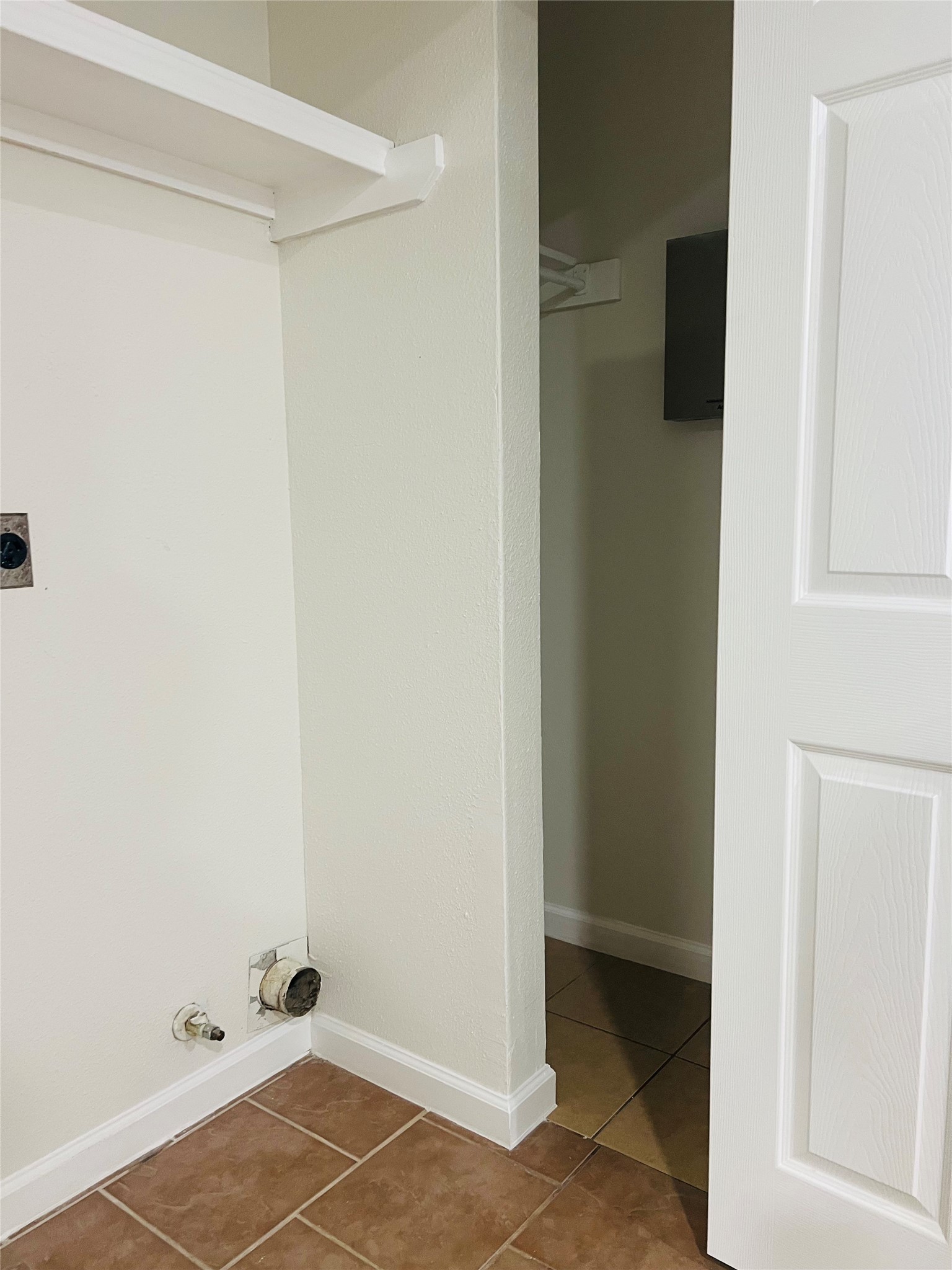3739 Varla Lane Houston, TX 77014 - Photo 13 of 33 a view of an empty room