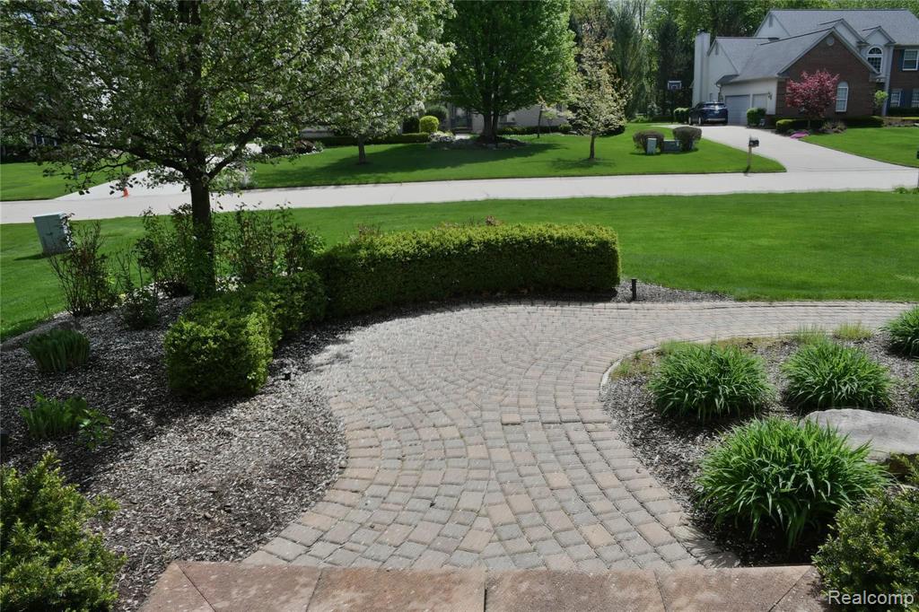 1420 Ridgeview Circle Lake Orion, MI 48362 - Photo 7 of 80 Gallery Image 7