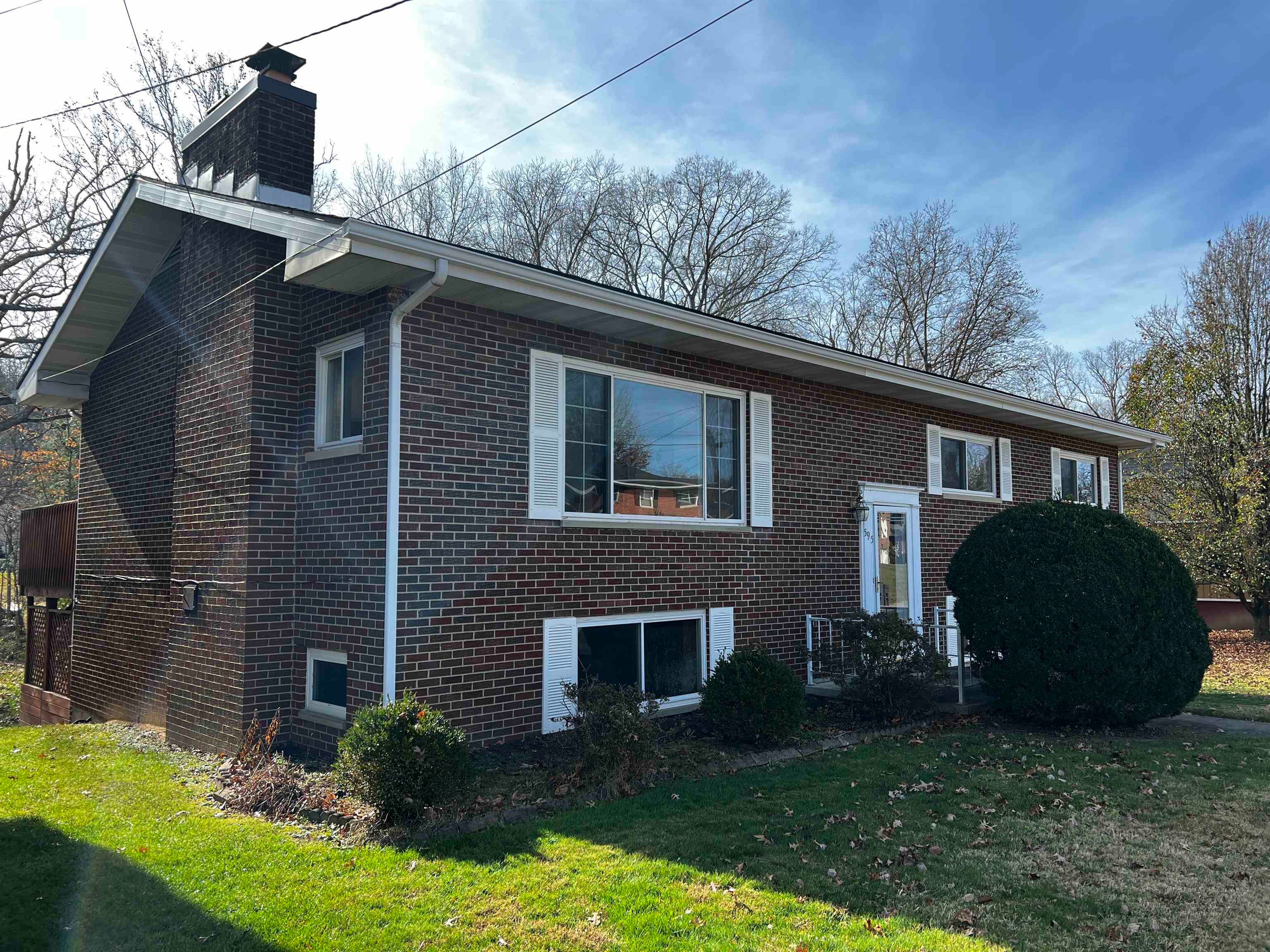595 Tallwood Road Huntington, WV 25705 - Photo 1 of 32 Gallery Image 1