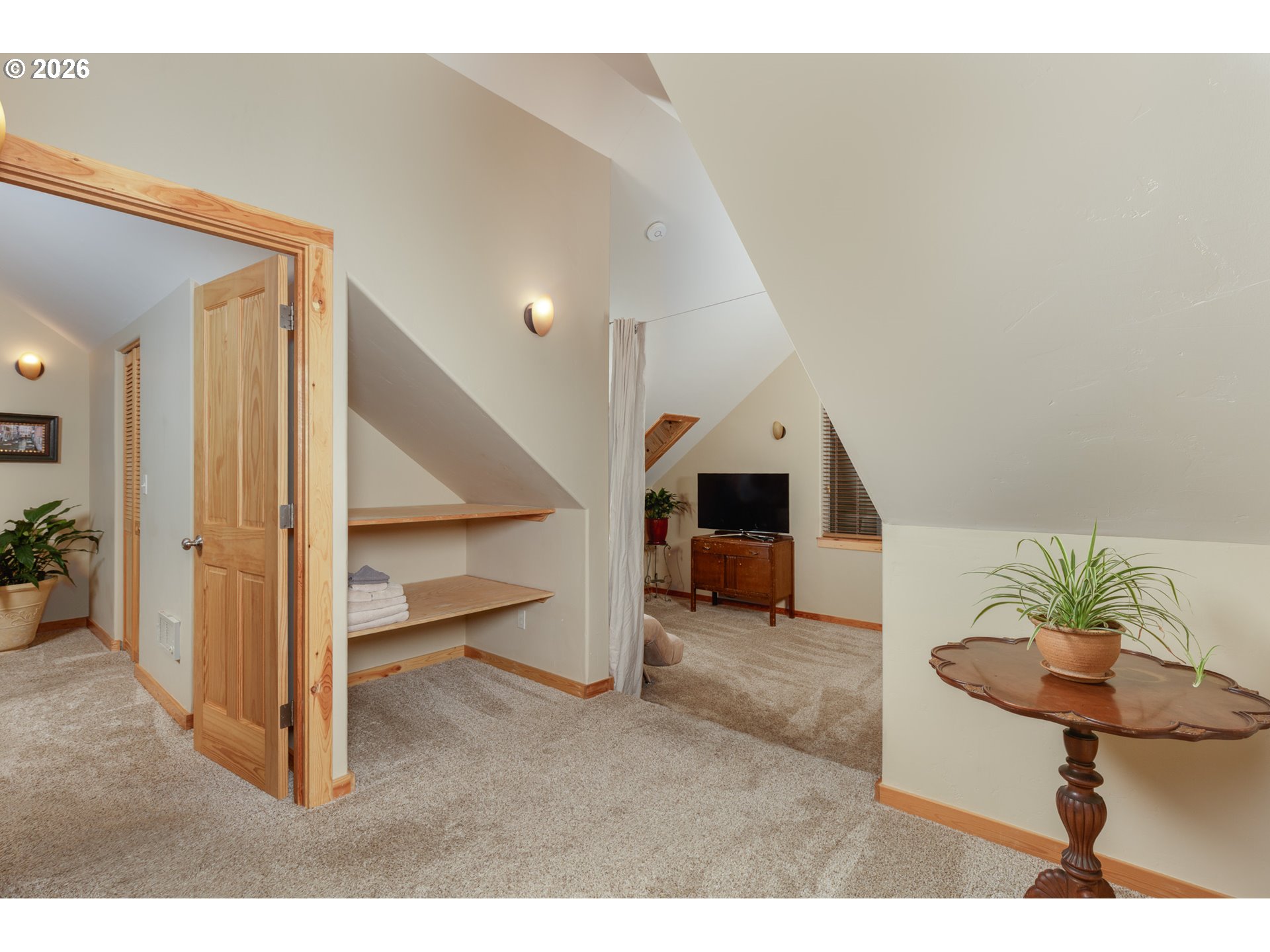 3117 May Street Hood River, OR 97031 - Photo 12 of 20