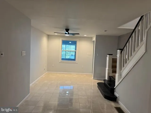 a view of entryway and hall