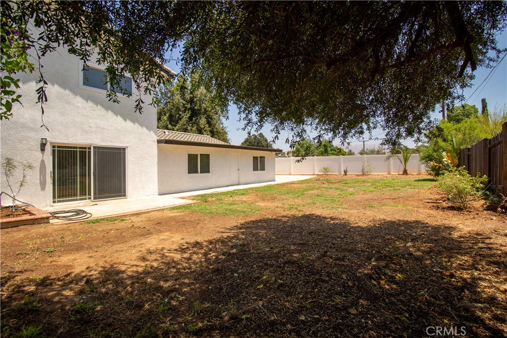 2350 Shadow Hill Drive Riverside, CA 92506 - Photo 3 of 20 Rear yard.