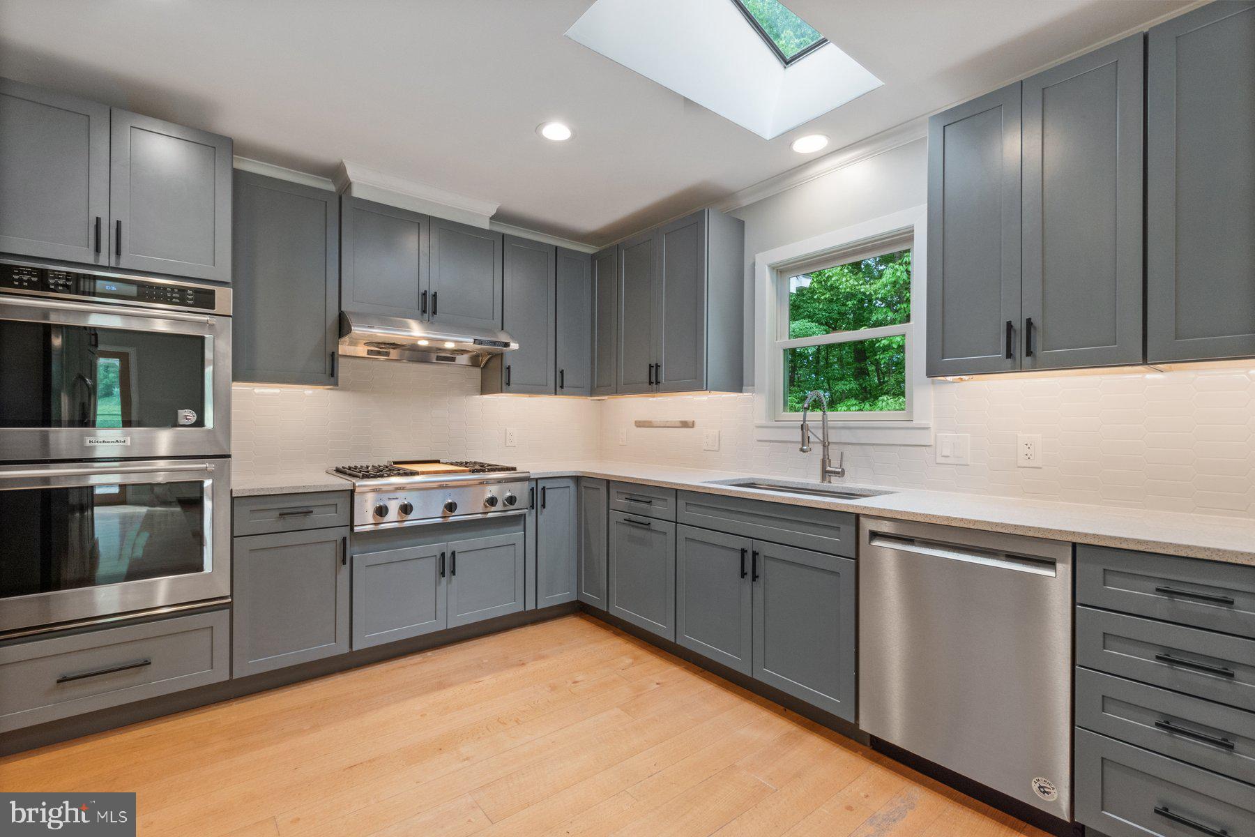 11207 Keymar Road Woodsboro, MD 21798 - Photo 10 of 38 Gourmet kitchen