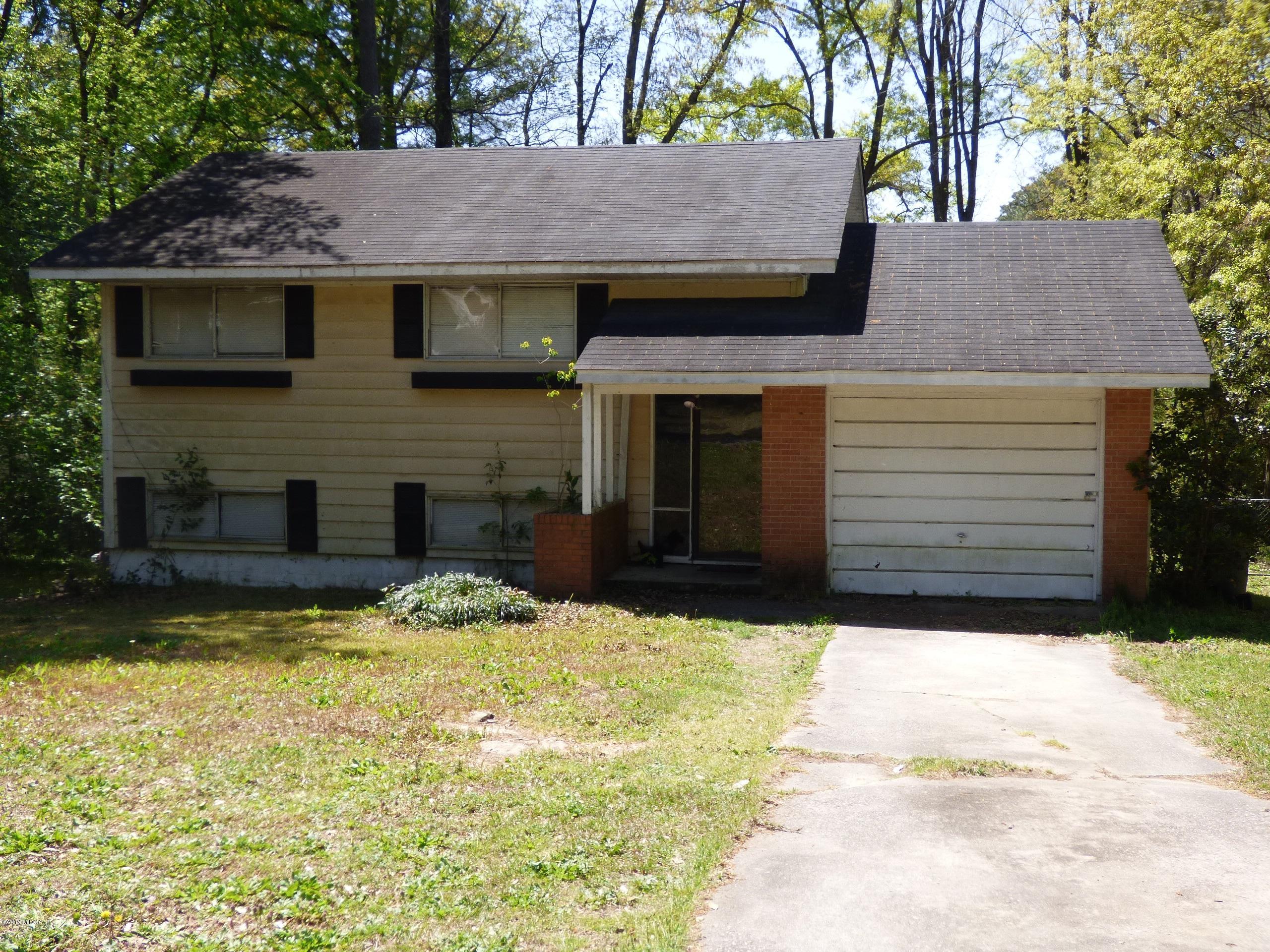 1336 Lake Valley Road Macon, GA 31210 - Photo 4 of 4 P1090068