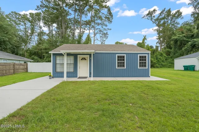 $299,000 | 1712 Battery Park Drive, Port Royal, SC 29935