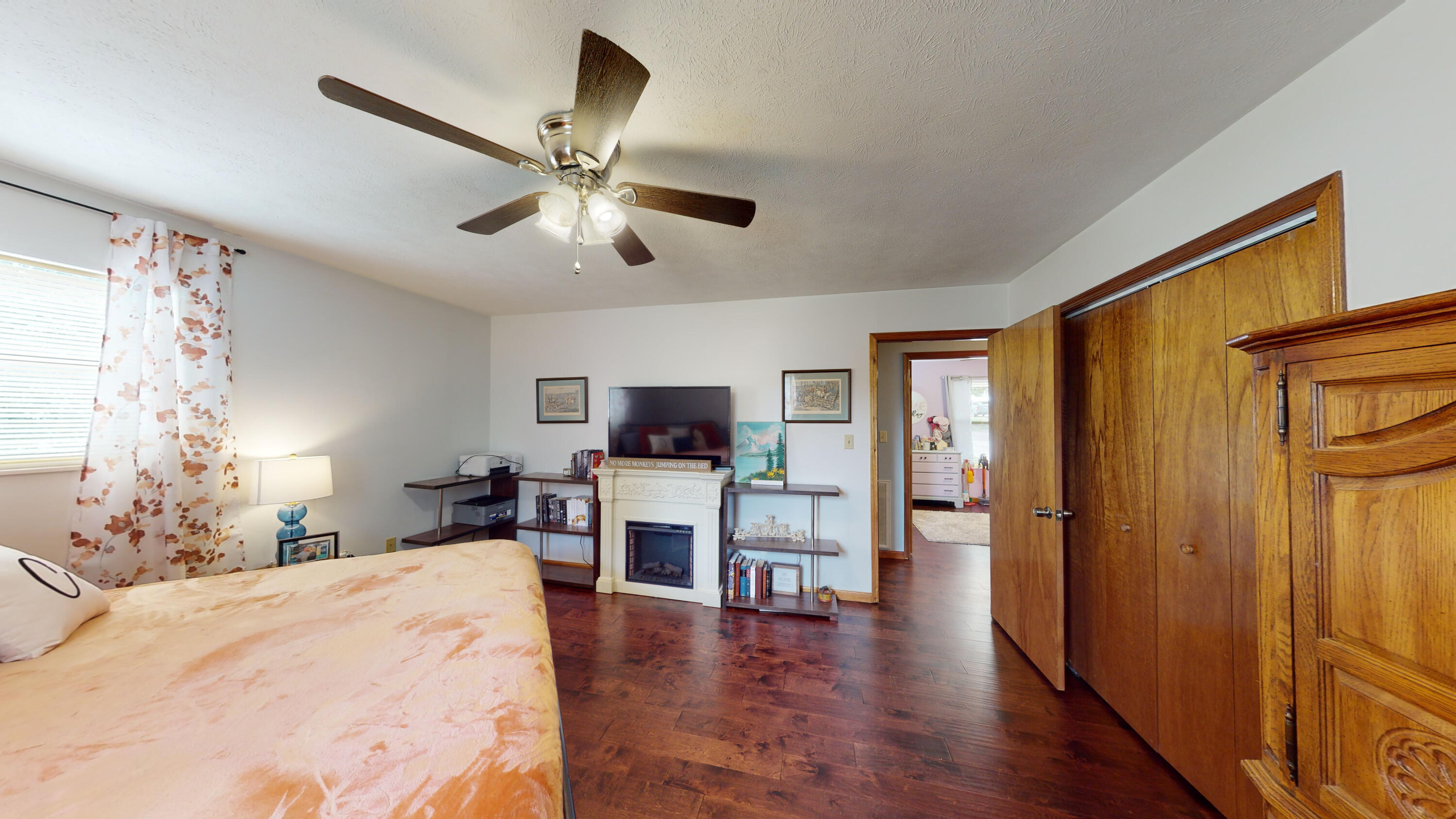725 Greenbriar Road Talbott, TN 37877 - Photo 14 of 32 725 Greenbriar Rd Master Bedroom 2