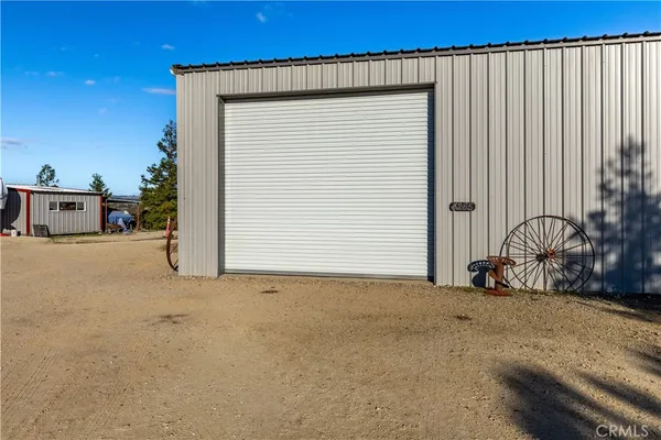 $999,999 | 4265 Nickel Creek Road, San Miguel, CA 93451