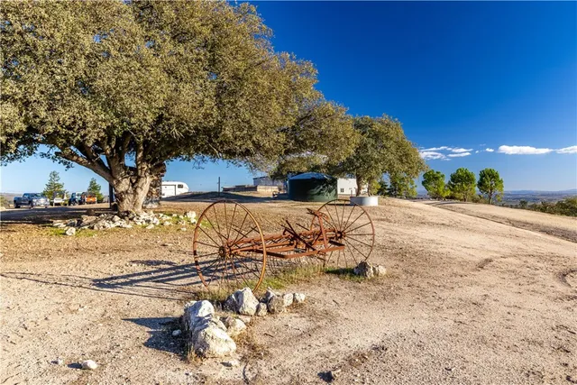 $1,150,000 | 4265 Nickel Creek Road, San Miguel, CA 93451