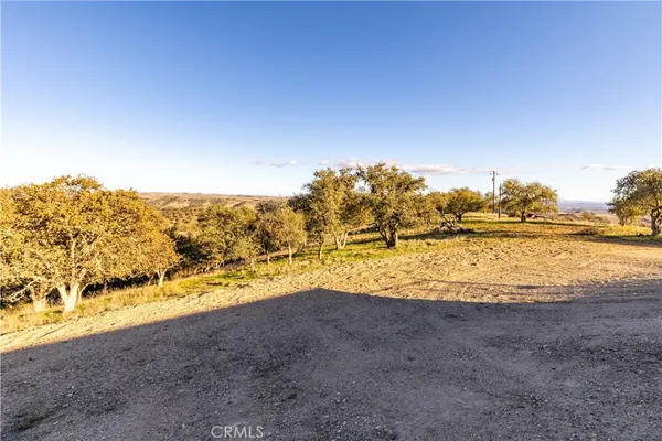 $999,999 | 4265 Nickel Creek Road, San Miguel, CA 93451