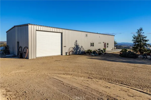 $999,999 | 4265 Nickel Creek Road, San Miguel, CA 93451