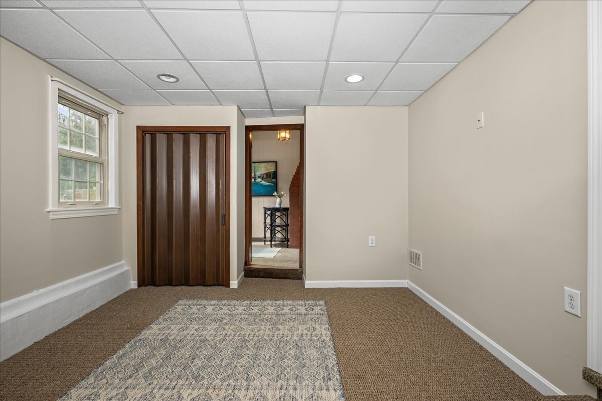 216 Boston Road Southborough, MA 01772 - Photo 20 of 39 Gallery Image 20