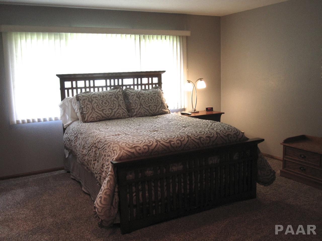 7621 West Lancaster Road Peoria, IL 61607 - Photo 12 of 23