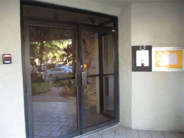 $2,100 | 3000 Northwest 42nd Avenue, Unit B301, Coconut Creek, FL 33066