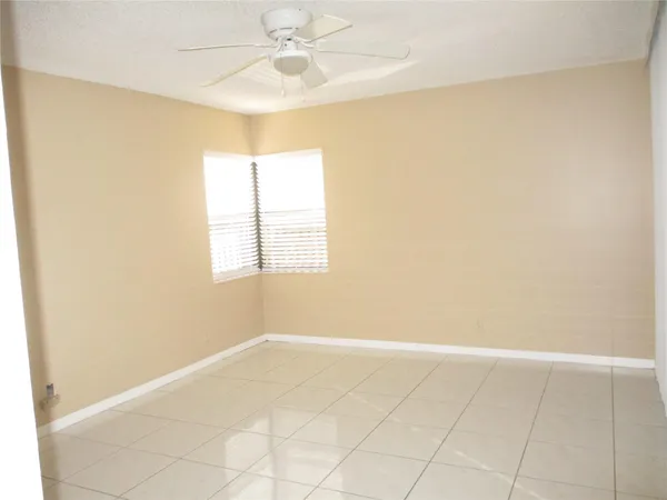 $2,100 | 3000 Northwest 42nd Avenue, Unit B301, Coconut Creek, FL 33066